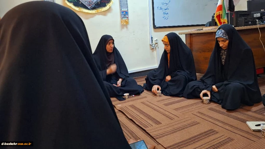 نشست رئیس اداره امورفرهنگی با اعضای کانون بسیج دانشجویی آموزشکده ملی مهارت دختران بوشهر پیرامون برنامه های دهه کرامت برگزار شد 3